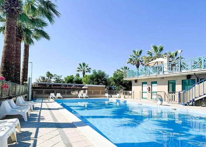 度假居 Duca Amedeo Village By Interhome