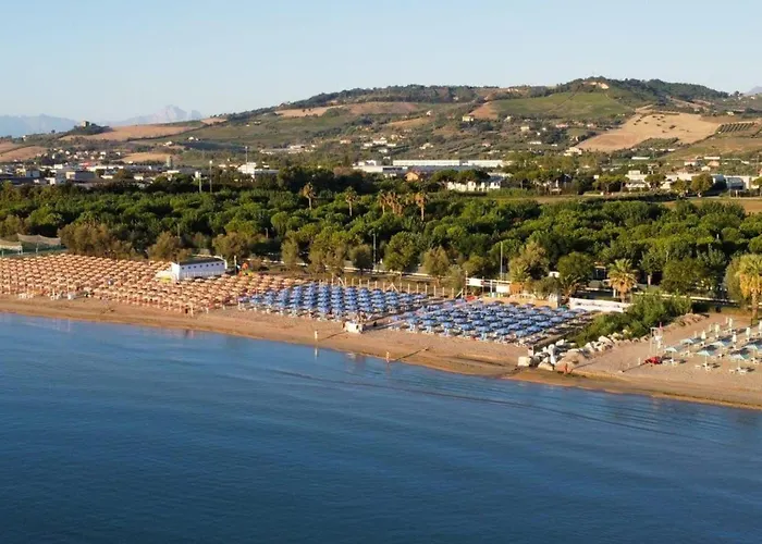 別荘 Duca Amedeo Village By Interhome