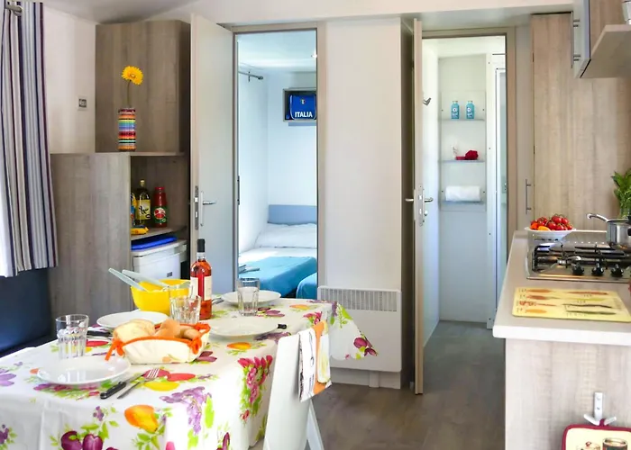 Duca Amedeo Village By Interhome 別荘 マルティンシクーロ