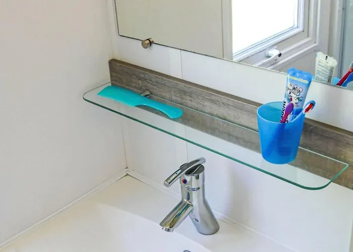 度假居 Duca Amedeo Village By Interhome